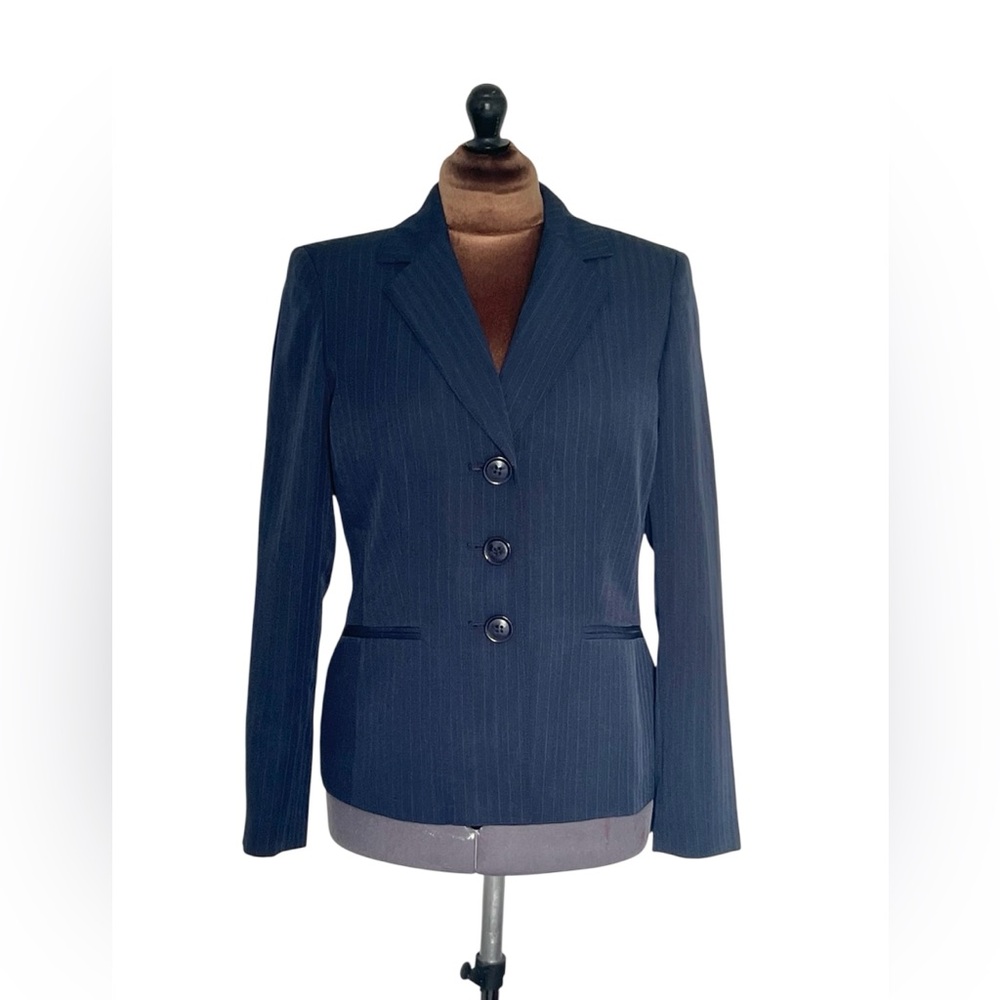Le Suit Womens Jacket Pinstripe Dark Blue 3-Button Long Sleeve Notch Lapel Sz 10